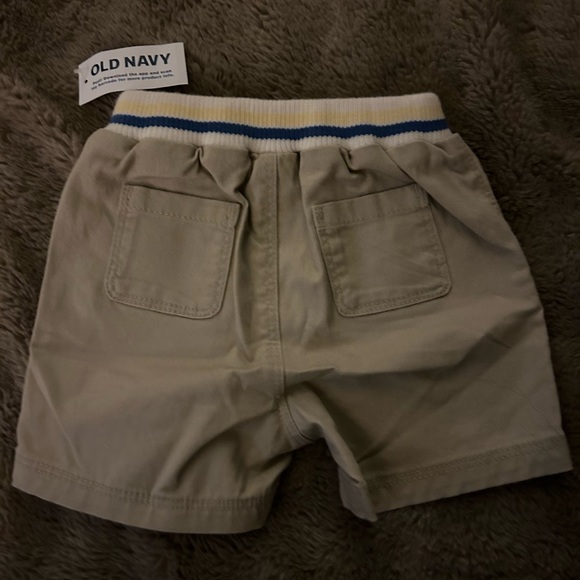Old Navy, Baby Shorts - Picture 4 of 5